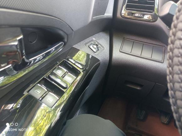 [武汉·鄂A] 二手陆风陆风X52015款 1.5T 手动创享版