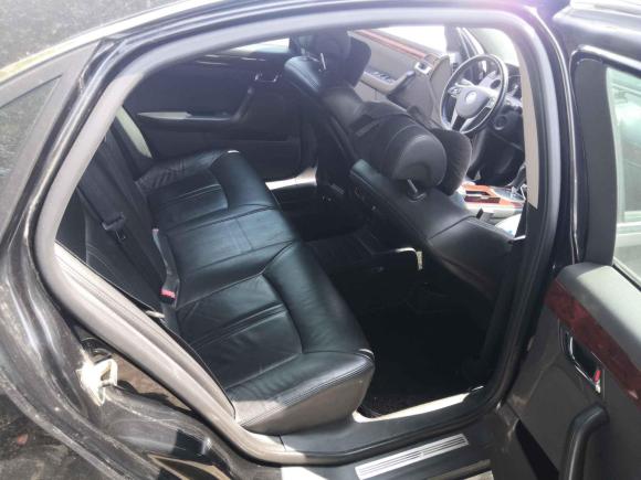 [上海·沪A] 二手别克林荫大道2010款 3.0 豪华版