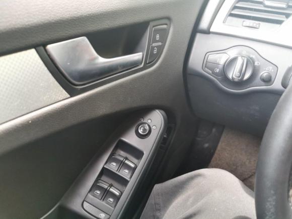 [成都·川A] 二手奥迪奥迪A4L2012款 2.0 TFSI 自动标准型