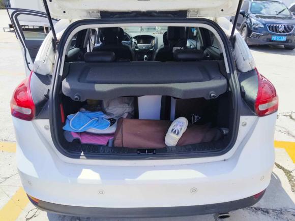 [上海·沪D] 二手福特福克斯2015款 两厢 EcoBoost 180 自动精英型