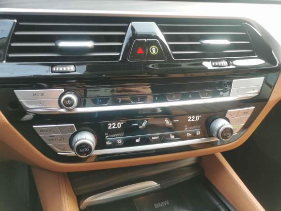 [上海·沪B] 二手宝马宝马6系GT2021款 630i 豪华设计套装