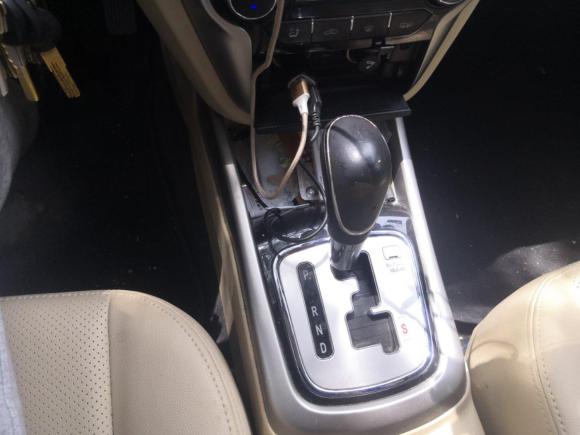 [上海·沪C] 二手长安逸动2015款 1.6L 自动豪华型