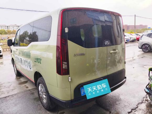 [上海·沪G] 二手上汽大通MAXUS新途V702023款 2.0T 精英版 手动短轴低顶 5/6座（125Ps）