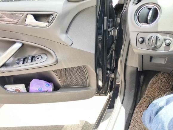 [苏州·沪C] 二手福特蒙迪欧-致胜2011款 2.0L GTDi200豪华型