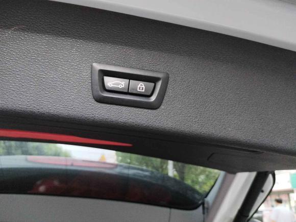 [上海·沪C] 二手宝马宝马X12018款 sDrive20Li 领先型