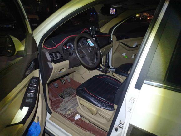 [义乌·浙G] 二手宝骏宝骏7302014款 1.5L 手动舒适型 7座