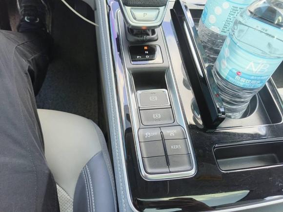 [上海·沪A] 二手飞凡汽车飞凡ER62021款 新动版 620km 智行版