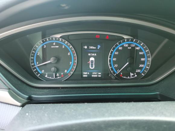 [广州·粤J] 二手海马海马M62017款 1.5T CVT豪华型