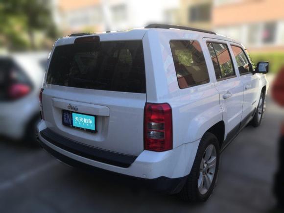 [北京·京N] 二手Jeep自由客2012款 2.4 运动版