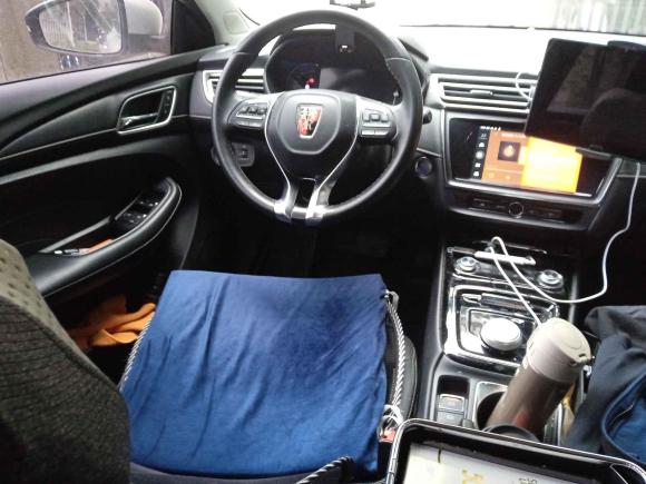 [南京·苏A] 二手荣威荣威Ei52018款 互联网豪华版