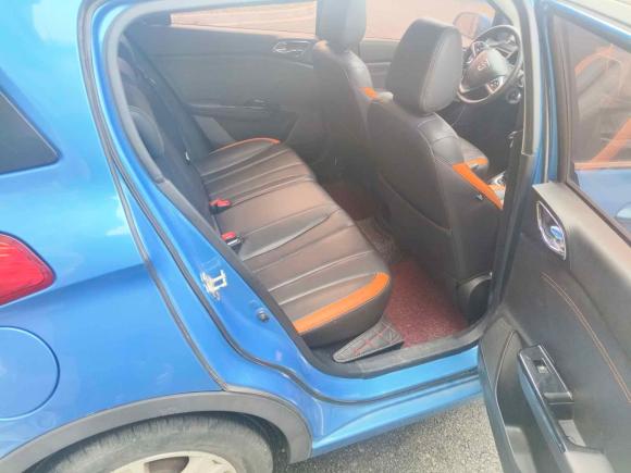 [南通·苏F] 二手宝骏宝骏3102016款 1.2L 手动豪华型