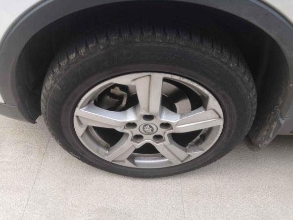 [成都·川A] 二手奔腾奔腾X802013款 2.0L 自动豪华型