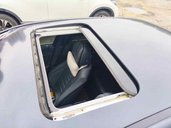 [苏州·苏E] 二手奔驰奔驰E级2018款 改款 E 200 L 运动型