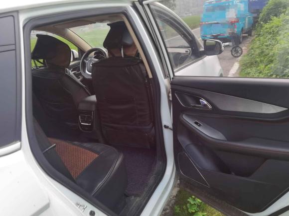 [杭州·浙A] 二手宝骏宝骏5602016款 1.5T 手动豪华型