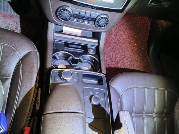 [广州·粤A] 二手奔驰奔驰GLE2015款 GLE 320 4MATIC