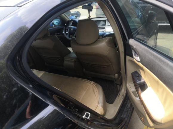 [上海·闽J] 二手本田雅阁2009款 2.4L LX