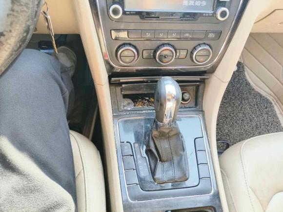 [合肥·皖A] 二手大众帕萨特2011款 1.8TSI 自动尊荣版