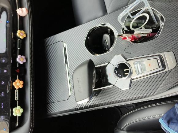 [上海·沪C] 二手长安长安UNI-K2023款 2.0T 两驱悦享型