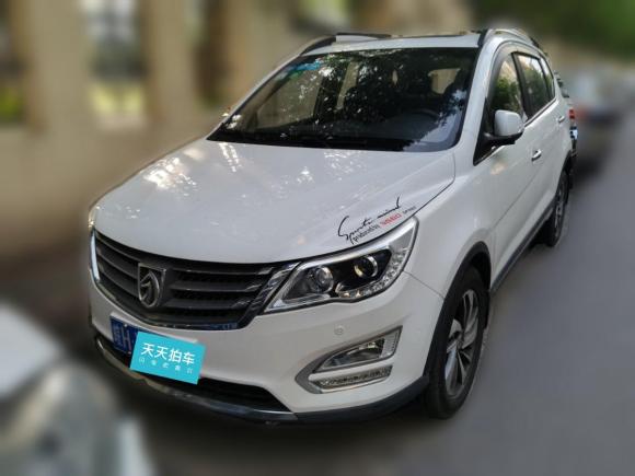 宝骏宝骏5602015款 1.8L 手动豪华型「上海二手车」「天天拍车」