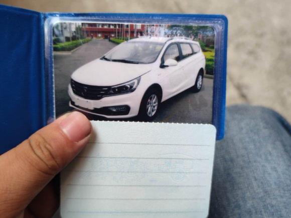 [宁波·赣D] 二手宝骏宝骏310W2017款 1.5L 手动时尚型 国V