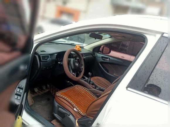 [深圳·桂M] 二手东风风光风光5802017款 1.5T 手动豪华型