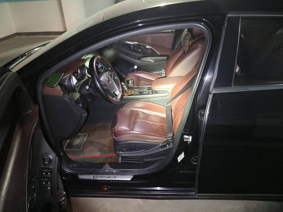 [成都·川A] 二手别克君越2013款 2.4L SIDI精英舒适型