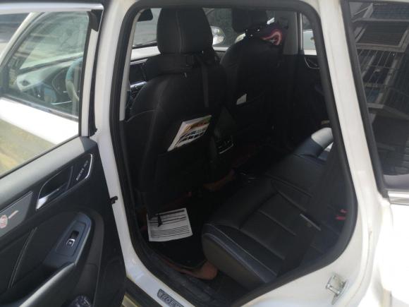 [南京·苏A] 二手荣威荣威RX52016款 20T 两驱自动旗舰版