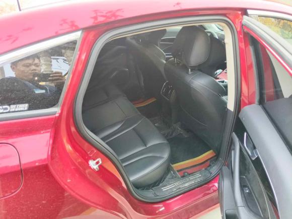 [上海·皖N] 二手奔腾奔腾B702021款 1.5T 自动驭享型