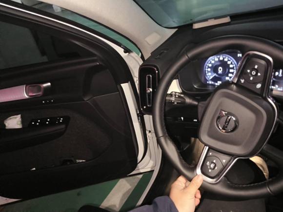 [南通·苏F] 二手沃尔沃沃尔沃XC402022款 T4 四驱智行时尚版