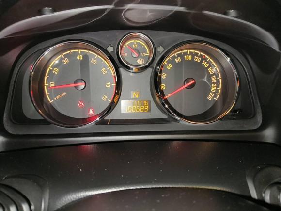 [深圳·粤B] 二手欧宝安德拉2011款 2.4 豪华两驱版