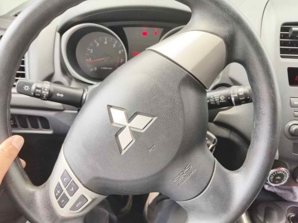 [上海·苏A] 二手三菱劲炫ASX2013款 2.0L 手动两驱舒适版