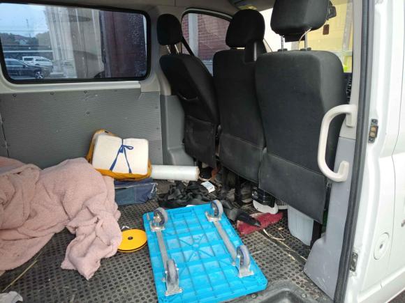 [无锡·苏B] 二手上汽大通MAXUS上汽大通MAXUS 新途V802021款 2.0T 手动经典傲运通127PS中轴中顶6/7/8/9座