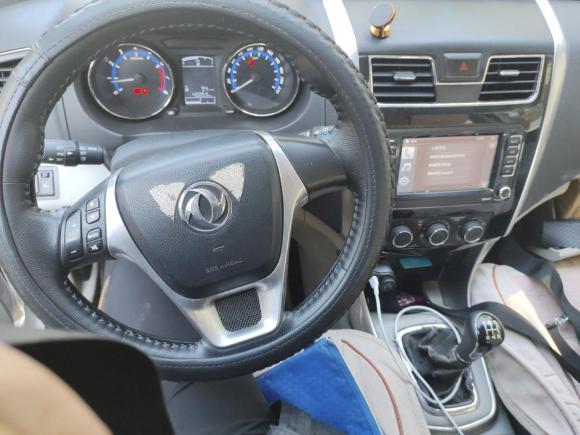 [温州·浙C] 二手东风风行风行S5002016款 1.6L 手动尊享型