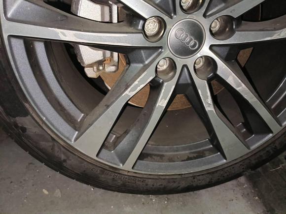 [无锡·苏B] 二手奥迪奥迪A6L2020款 40 TFSI 豪华动感型