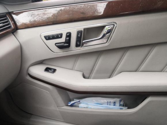 [上海·鲁D] 二手奔驰奔驰E级2011款 E 200 L CGI优雅型