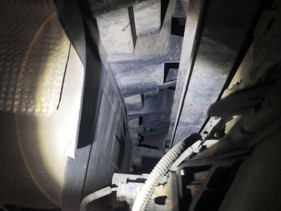 [成都·川A] 二手雪铁龙雪铁龙C52013款 2.0L 自动尊享型