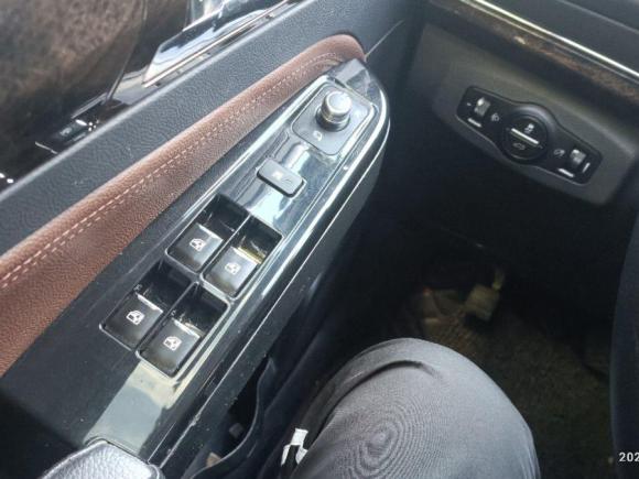 [上海·皖F] 二手力帆汽车轩朗2017款 2.0L CVT舒适型