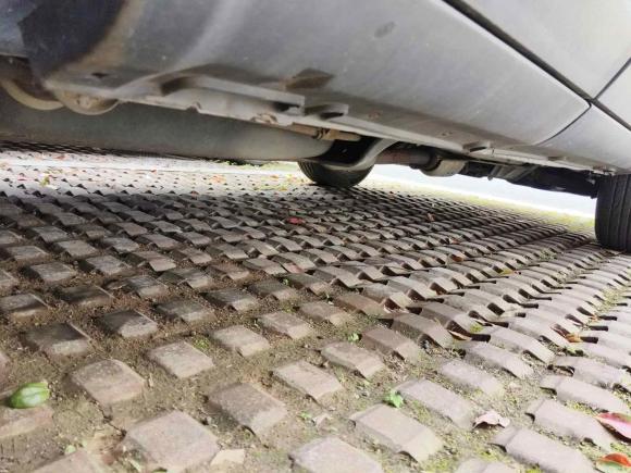 [无锡·苏B] 二手起亚狮跑2013款 2.0L 自动两驱版GL