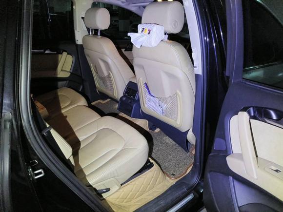 [深圳·粤B] 二手奥迪奥迪Q72011款 3.0 TFSI 进取型(200kW)