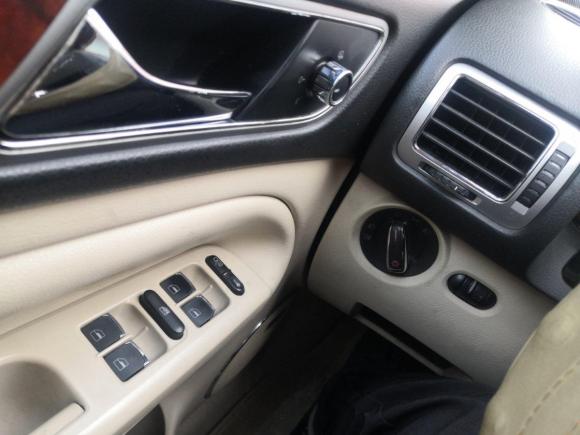 [上海·沪C] 二手大众Passat领驭2009款 1.8T 自动尊品型