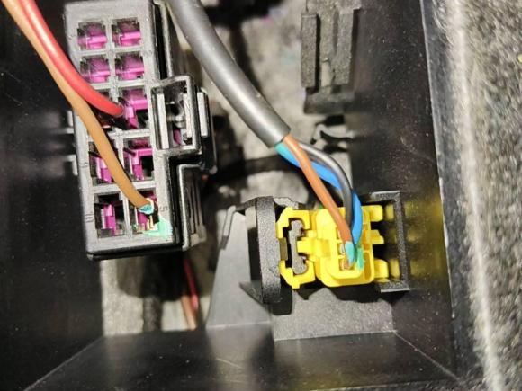 [广州·粤A] 二手大众高尔夫2010款 1.4TSI 自动豪华型