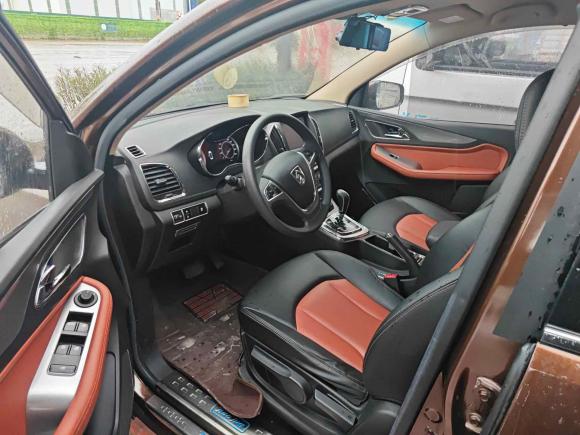 [广州·粤A] 二手宝骏宝骏5602016款 1.8L iAMT精英型