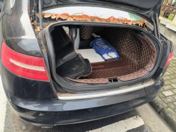 [上海·沪A] 二手奥迪奥迪A6L2009款 2.8 FSI 舒适娱乐型