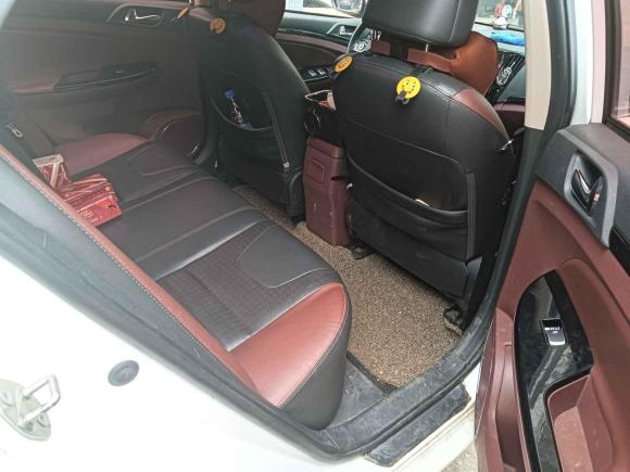 [佛山·粤W] 二手比亚迪速锐2016款 1.5L 手动精英型