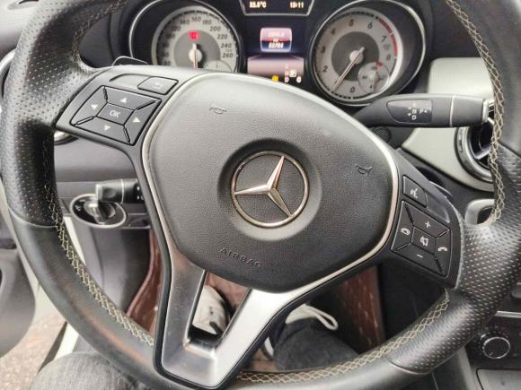 [杭州·浙A] 二手奔驰奔驰GLA2016款 GLA 200 时尚型