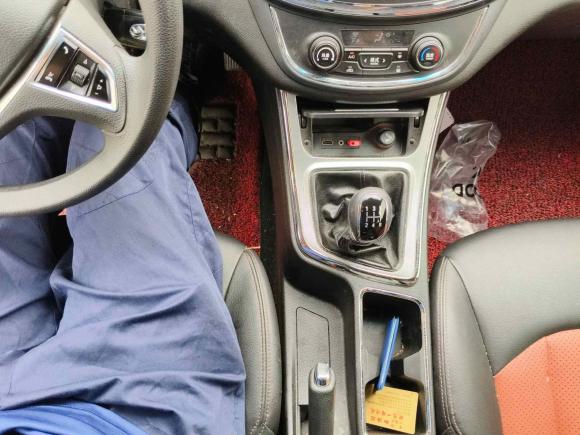 [义乌·浙G] 二手宝骏宝骏5602015款 1.8L 手动精英型