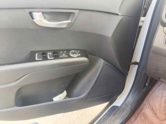 [上海·苏J] 二手起亚KX3傲跑2015款 1.6L 自动两驱DLX