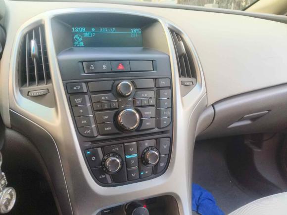 [上海·鲁A] 二手别克英朗2013款 GT 1.6L 自动时尚版