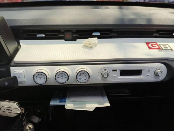 [上海·苏E] 二手五菱汽车宏光MINIEV2022款 GAMEBOY 200km 玩咖款 磷酸铁锂