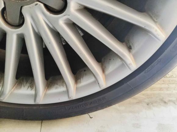 [武汉·鄂H] 二手奥迪奥迪A4L2016款 35 TFSI 典藏版 自动标准型